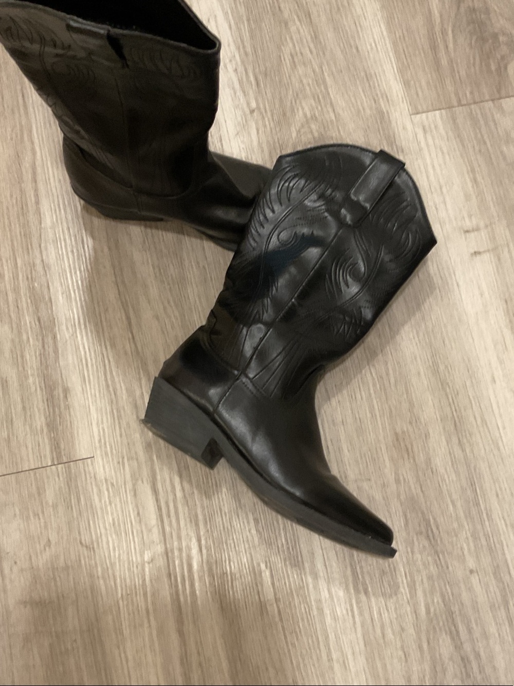 Forever 21 Black Men's Western Leather Cowboy Boots